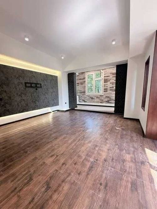 3-xonali kvartira, 70 m²