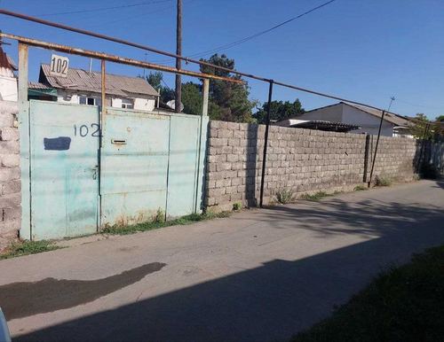4-room house, 600 m²