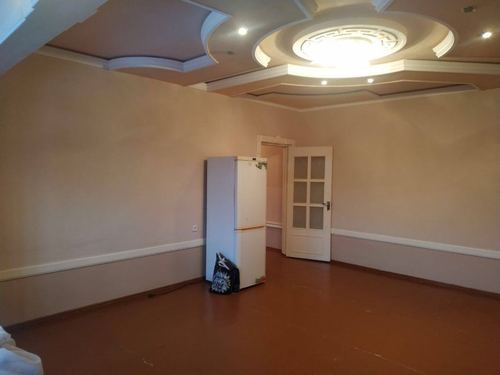 3-xonali kvartira, 72 m²