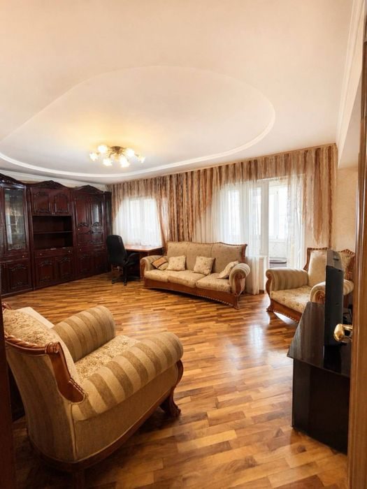 3-xonali kvartira, 100 m², 4/7 qavat, Toshkent, Shayxontohur tumani, sotuvga