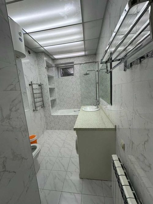 5-room apartment, 130 m²
