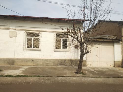 3-room house, 1300 m²