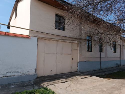 17-room house, 26 m²