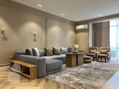 7-комнатная квартира, 250 м²