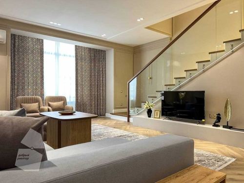 4-комнатная квартира, 250 м²