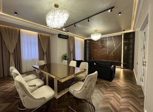 4-room apartment, 240 m²