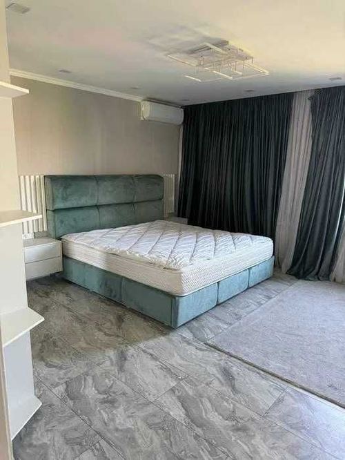 2-xonali kvartira, 78 m²