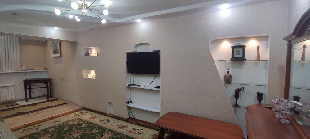 3-xonali kvartira, 70 m², 1/4 qavat, Toshkent, Mirzo Ulug‘bek tumani, sotuvga