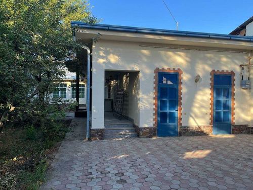 4-комнатный дом, 207 м²