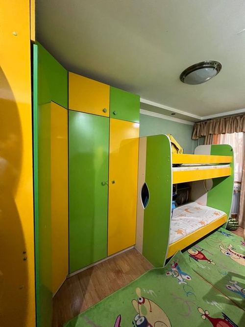4-xonali kvartira, 76 m²