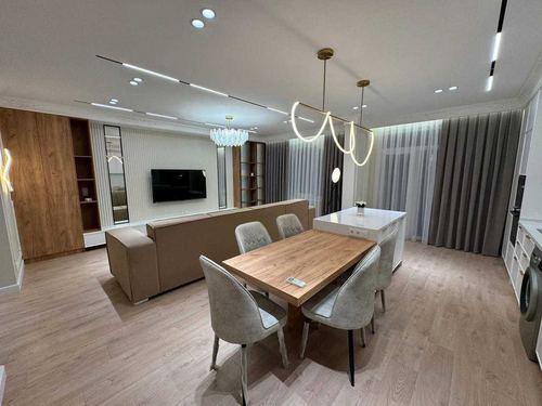 4-xonali kvartira, 140 m²