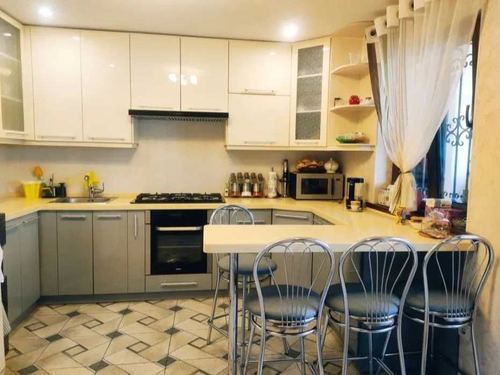 6-комнатная квартира, 131 м²