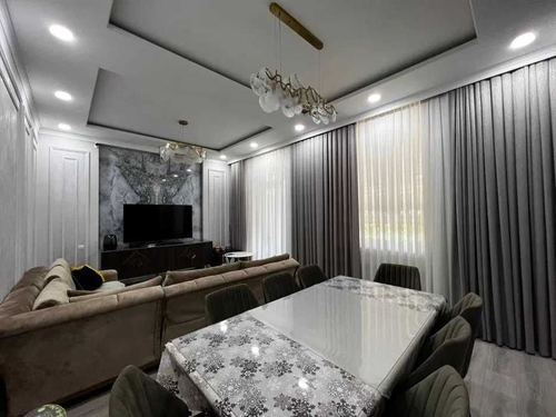 5-комнатная квартира, 185 м²