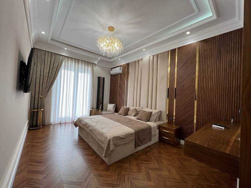 3-комнатная квартира, 150 м²
