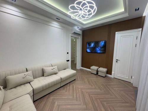8-xonali kvartira, 193 m²