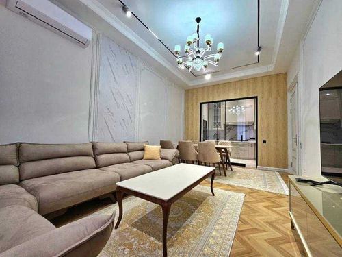 4-room apartment, 145 m²