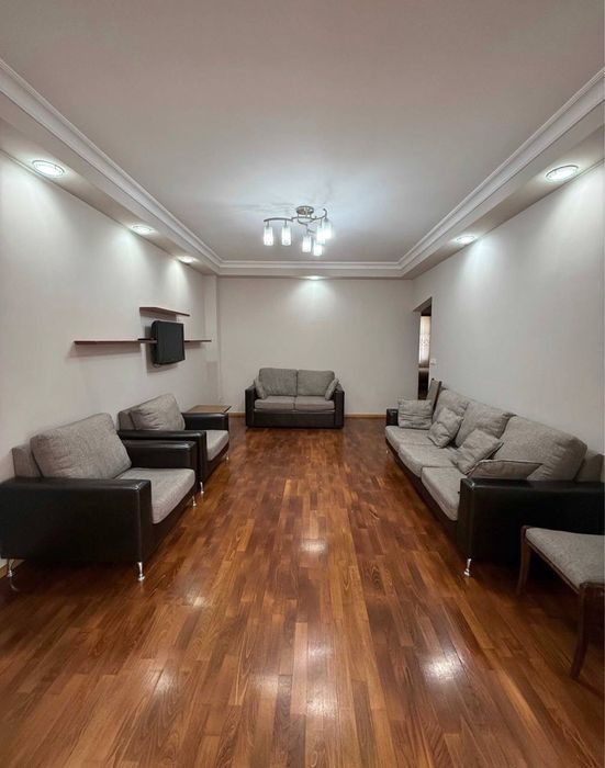 3-комнатная квартира, 90 м², 8/9 эт, Ташкент, Мирабадский район, в аренду