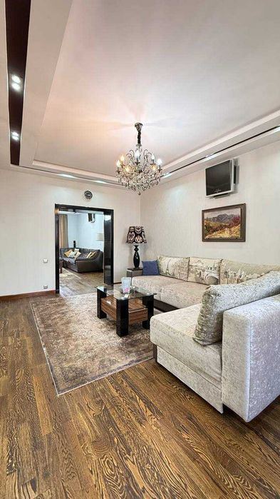 4-room apartment, 145 m²