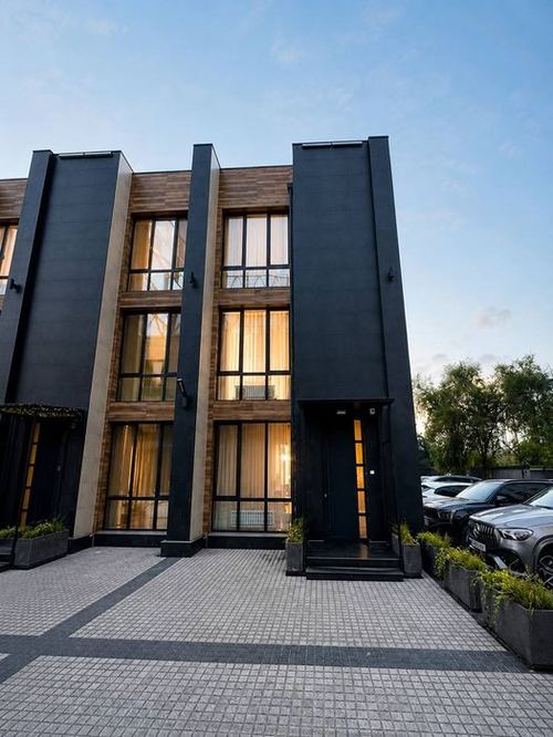 10-xonali kvartira, 237 m²