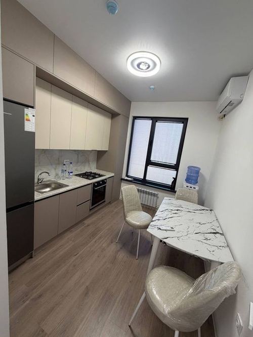 2-xonali kvartira, 100 m²