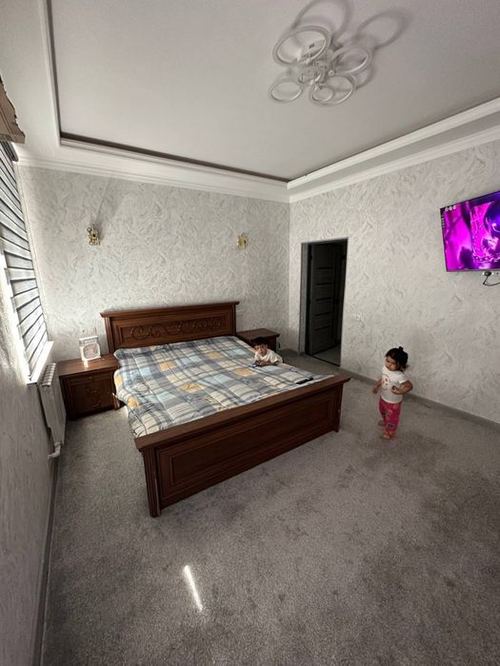 3-комнатная квартира, 200 м²