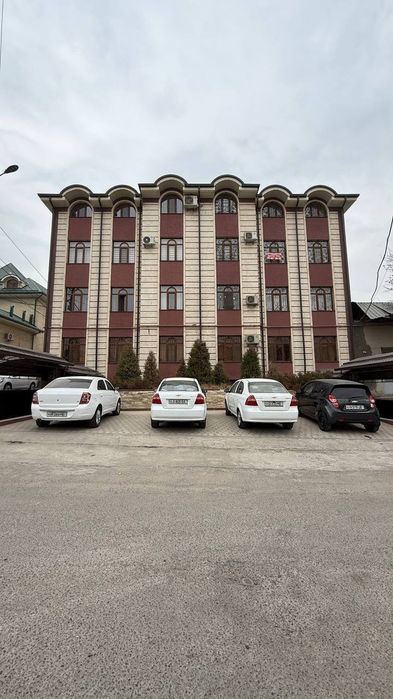 5-room apartment, 140 m²