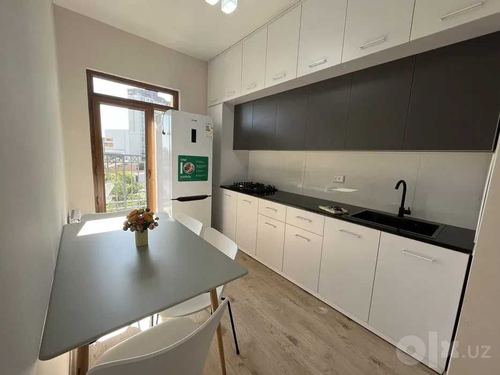2-xonali kvartira, 70 m²