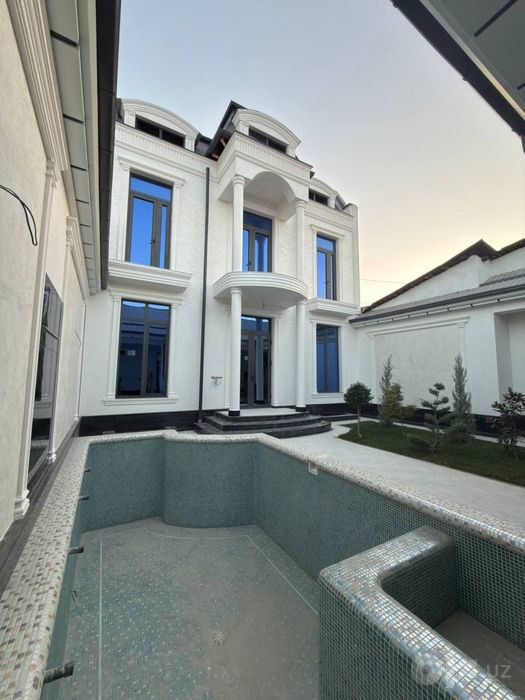 6-комнатный дом, 400 м², Ташкент, Мирзо-Улугбекский район, на продажу