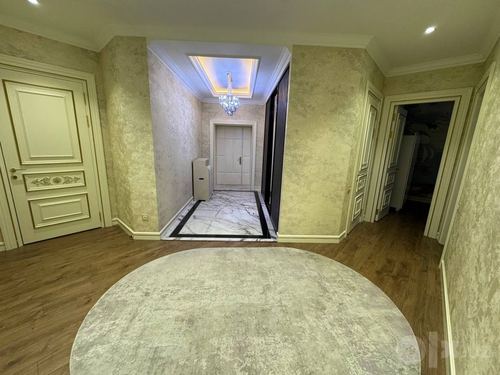 3-комнатная квартира, 160 м²