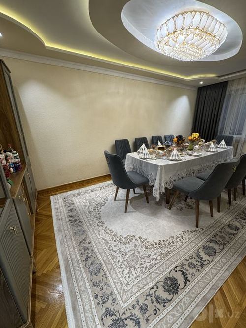 4-xonali kvartira, 102 m²
