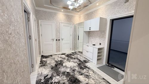 3-xonali kvartira, 77 m²