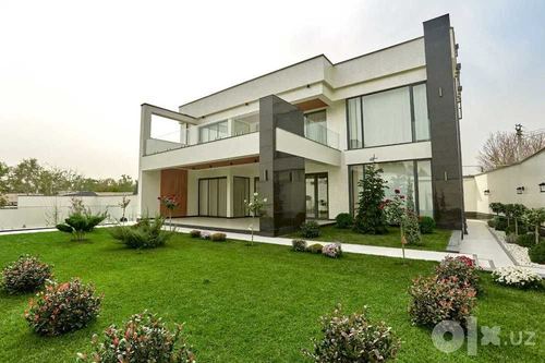 8-room house, 1450 m²