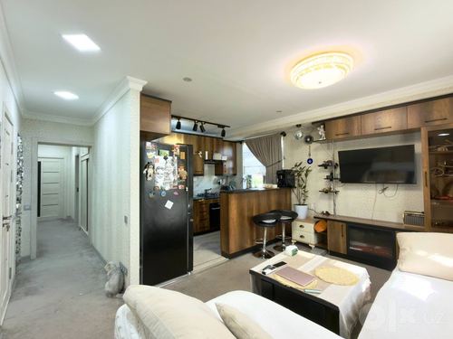 3-xonali kvartira, 80 m²