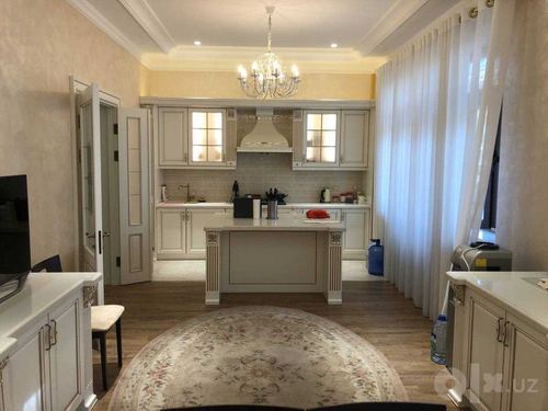3-комнатная квартира, 160 м²