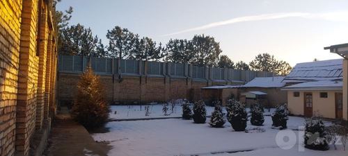 7-xonali uy, 14000 m²