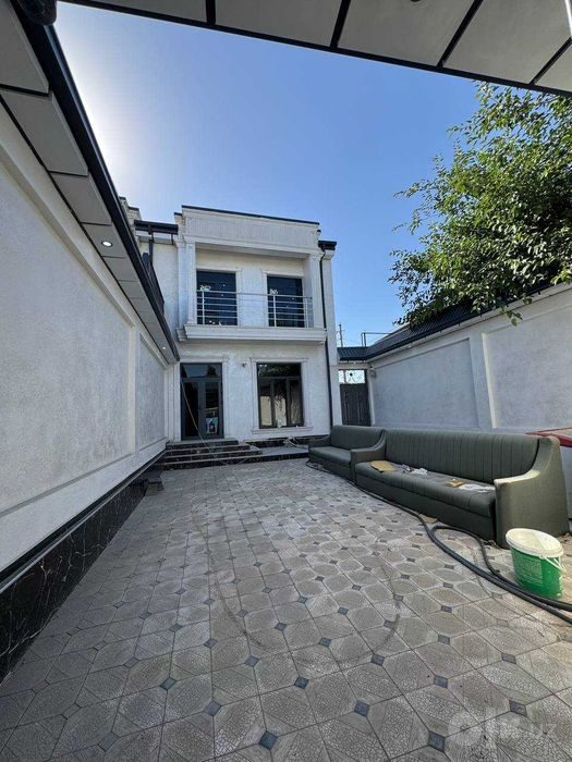 5-room cottage, 200 m², Tashkent, Sergeli District, for sale