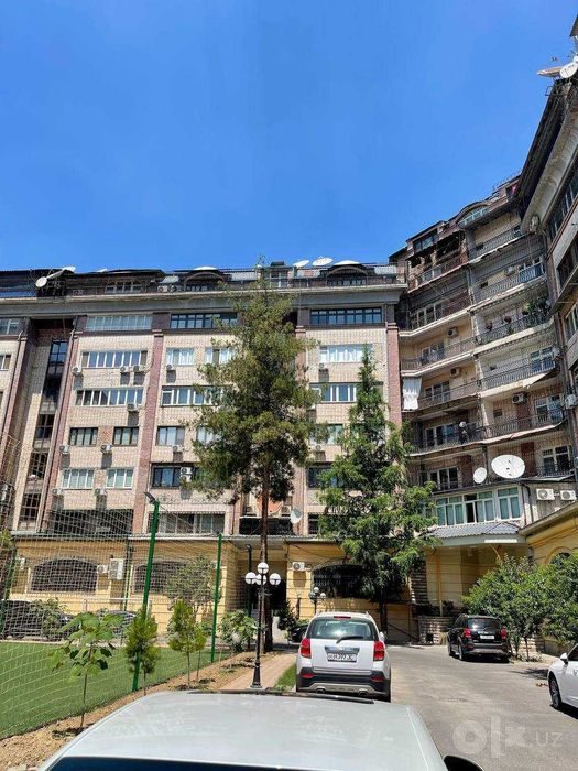5-комнатная квартира, 300 м², 7/8 эт, Ташкент, Мирабадский район, на продажу