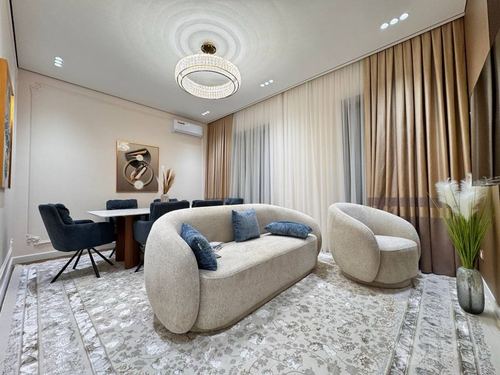 5-комнатная квартира, 140 м²