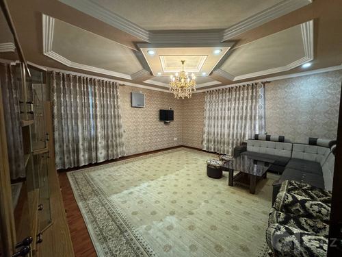 3-xonali kvartira, 77 m²