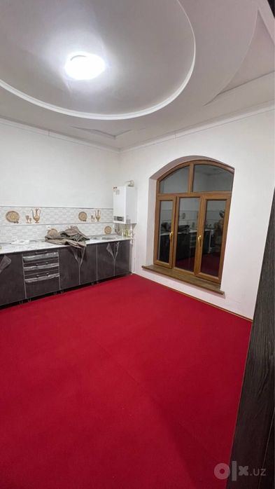 5-комнатный дом, 300 м²