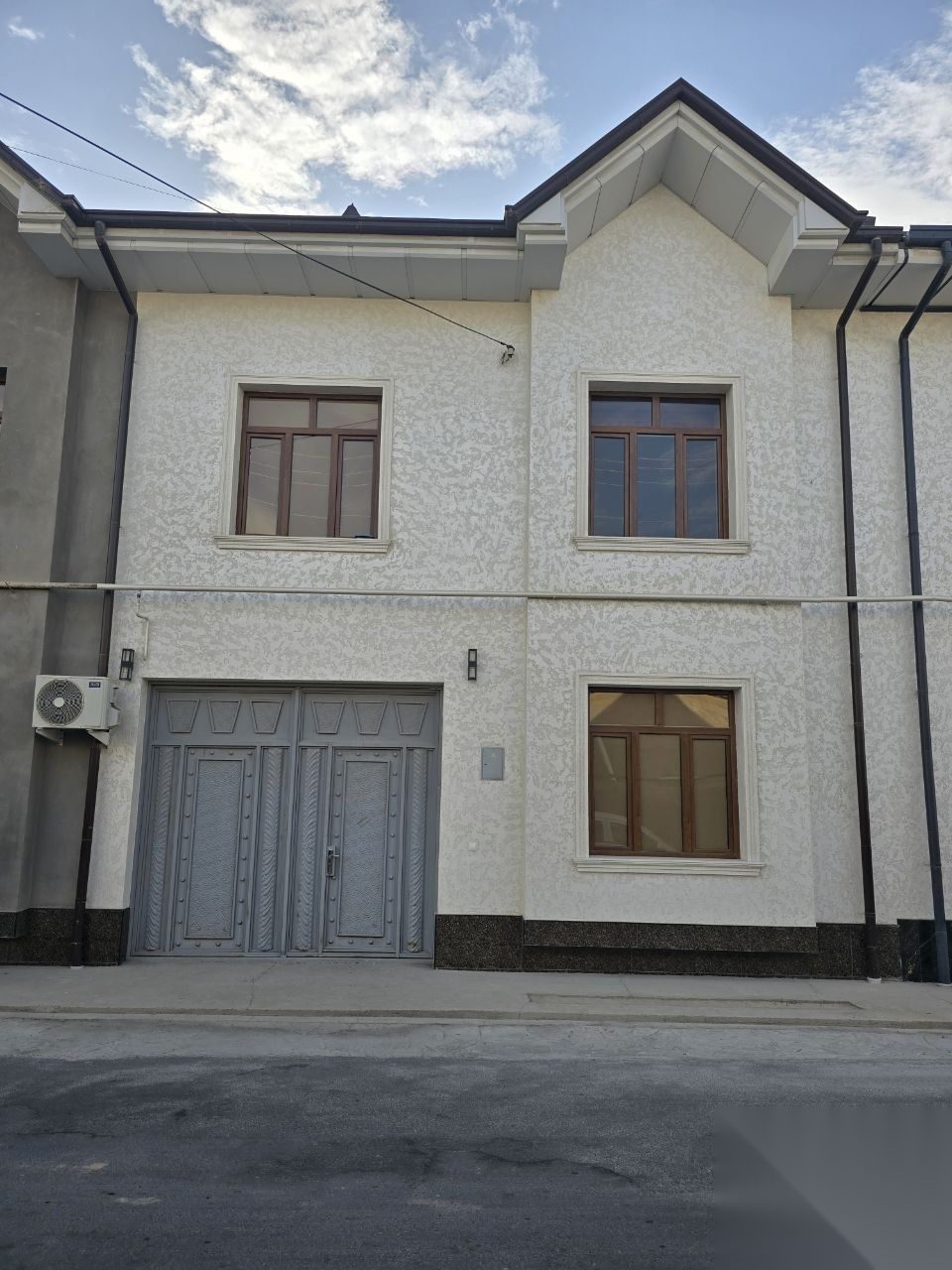 5-комнатный коттедж, 2 м², Ташкент, Учтепинский район, на продажу