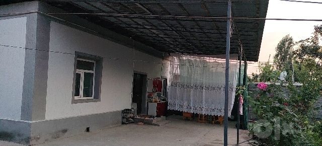 5-комнатный дом, 100 м², Янгибазар, на продажу