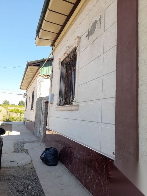 Uch qaxramon obod maxallla  er narxida
