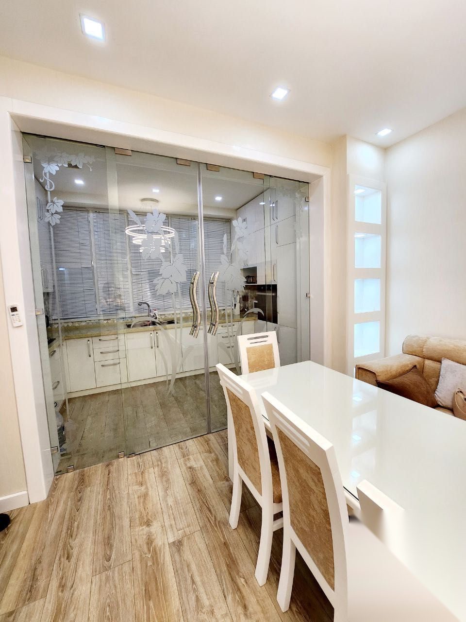 3-комнатная квартира, 83 м², 4/5 эт, Ташкент, Мирабадский район, в аренду