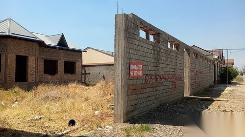 4 сотих  ер 110000  уе сотилади