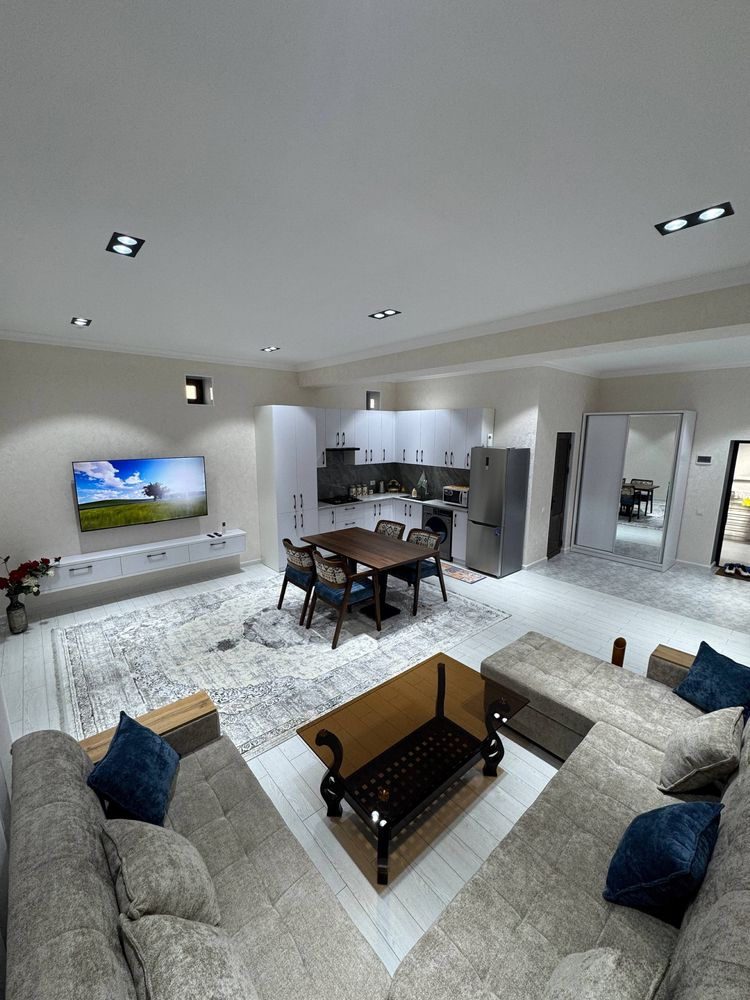 1-комнатная квартира, 60 м², 2/4 эт, Бухара, в аренду