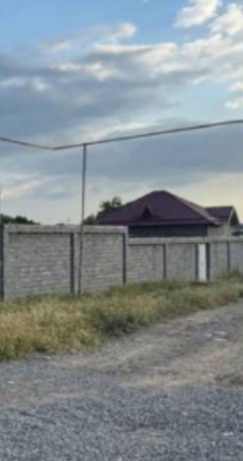 Onqorg'on obod mahalada 6 sotik yer