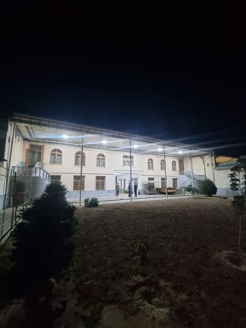 8 Sotik uchaska sotiladi moy ariqda arintir  oxinboboyip