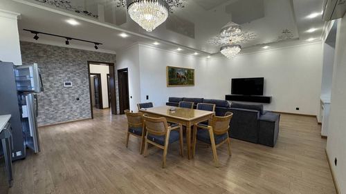 3-комнатная квартира, 130 м²