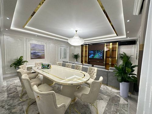 4-комнатная квартира, 130 м²